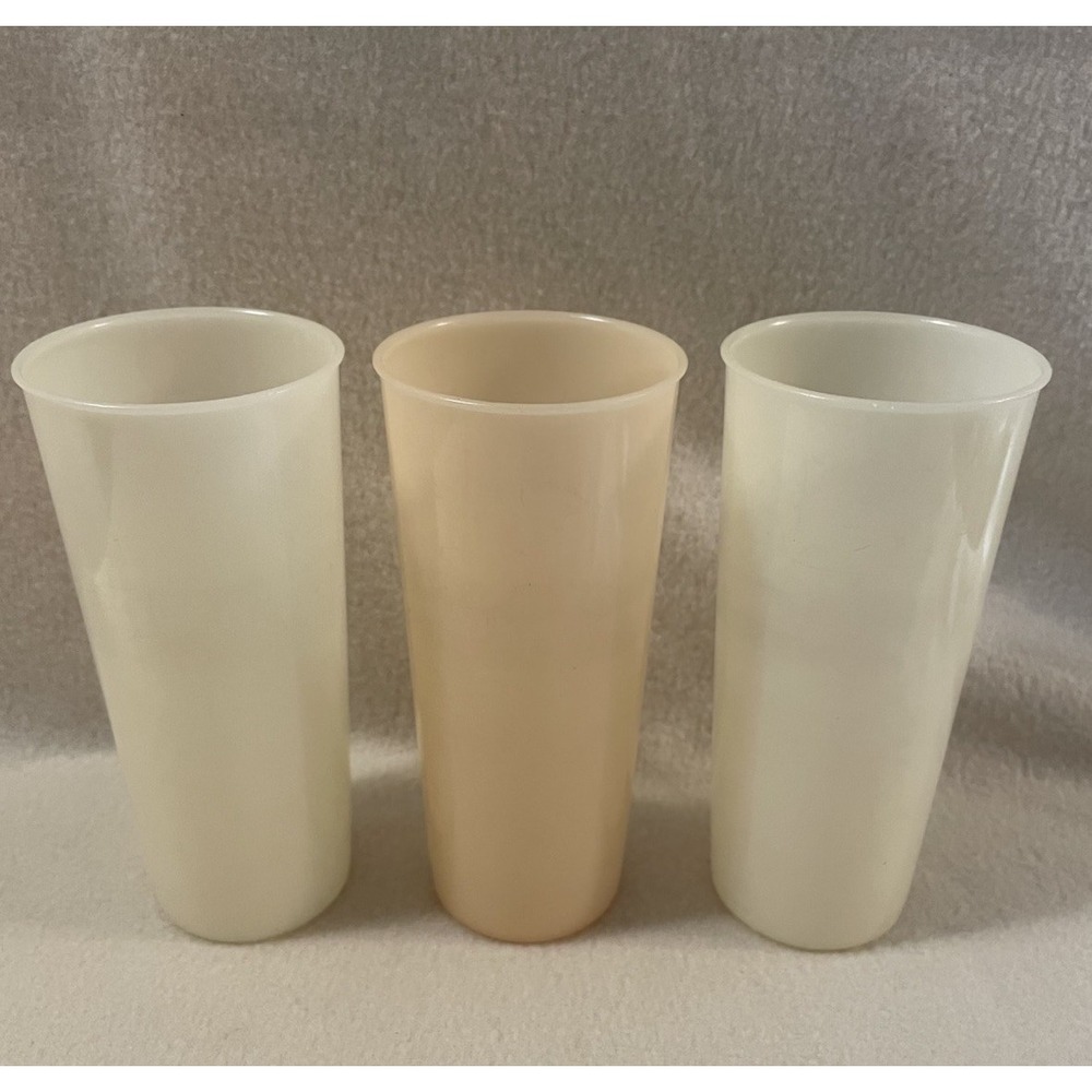 3 Tupperware Neutral Plastic Tumblers 16 Oz Tall Cups #107 6.5"Tall Ivory Peach